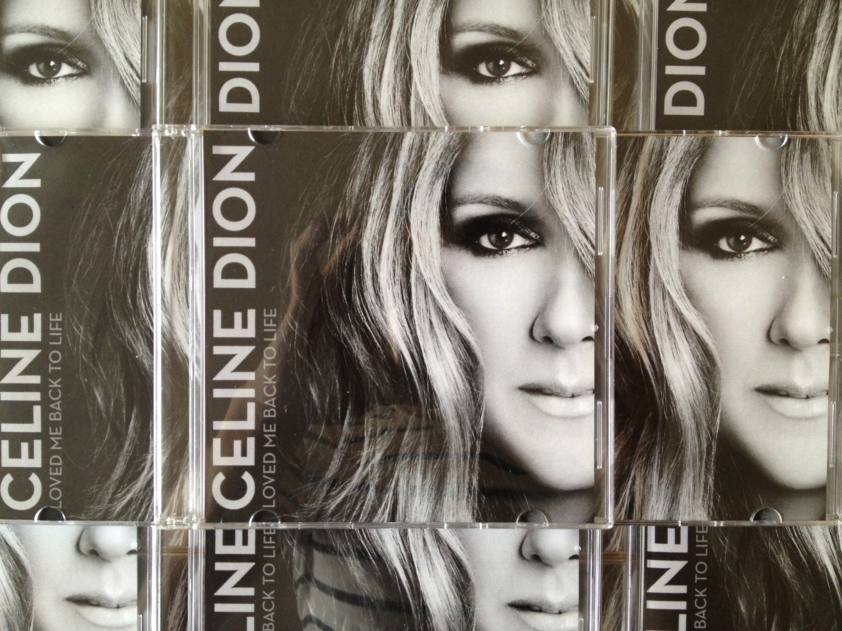 "Loved Me Back To Life" promosingle winnen?